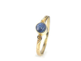 Ring in Gelbgold 585/000 mit Saphir