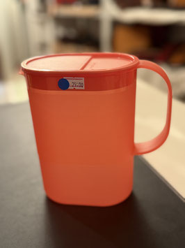 Getränke-Krug 1lt, geeignet für die Kühlschranktüre, Deckel mit 2 Funktionen, offen/zu