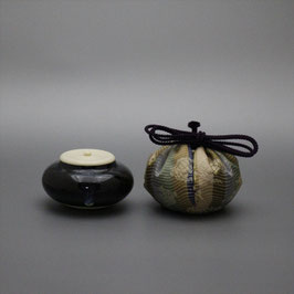 大海 茶入 荒磯