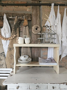 VERKAUFT Stu 16.01. uralte Wasserbank Standregal - Creme - schöne Patina - Shabbychic