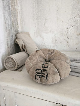 VERKAUFT Nic 11.09. XXL Leinenkürbis mit Schrift + Patches XXXVIII