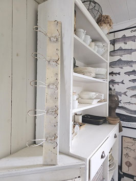 VERKAUFT Ets 06.12. 90cm antike Garderobe / Hakenleiste aus Belgien - alte Anstriche - shabbychic