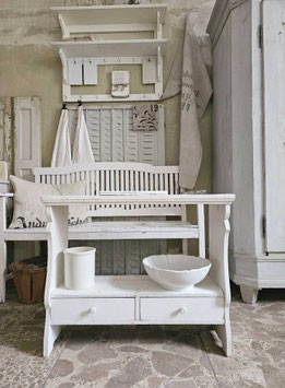 VERKAUFT Lad 07.03. 80cm uralte Wasserbank Ofenbank - weiß  - traumhafte Patina - shabbychic