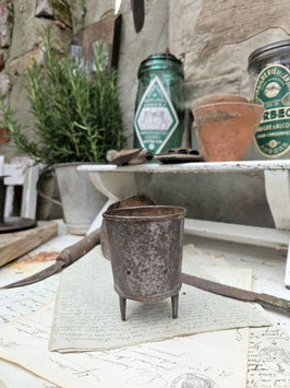 VERKAUFT Kle 25.03. uraltes kleines franz Käsesieb