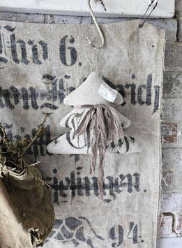 VERKAUFT Len 06.11. Tannenbaum aus antikem Leinen Schrift LIII