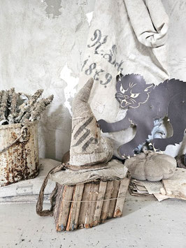 VERKAUFT Vor 09.09. WITCHHAT Hexenhut XV