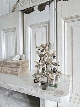 VERKAUFT Pan 20.12. uralter Tannenbaum Weihnachtsbraum - silberner /dunkelgrüner Behang