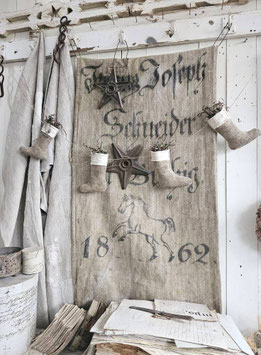VERKAUFT Nic 29.11. 4erWeihnachtsstiefel-GIRLANDE SCHLAMM aus antikem Leinen