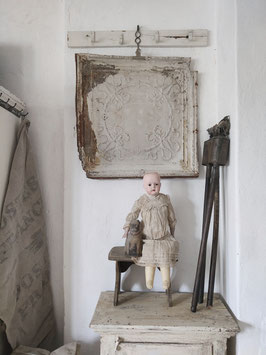 VERKAUFT Tre 21.02. 62x62cm Antikes Zinkelement Zierlement Zinkfliese "Schleife"