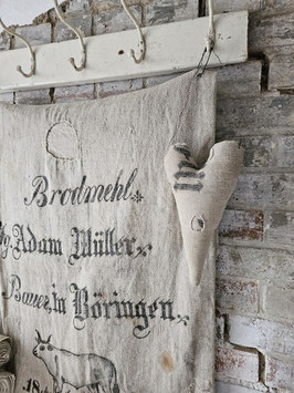 VERKAUFT Nic 14.01. Grosses Leinenherz mit Patch - antikes Leinen
