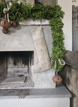 VERKAUFT Wid 18.11. 50cm Nikolaus Weihnachtsstiefel aus antikem Leinensack VII