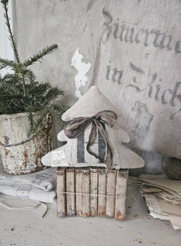 Tannenbaum aus antikem Leinen Schrift H. - LXV