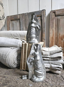 antike Schokoladenform HASE stehend