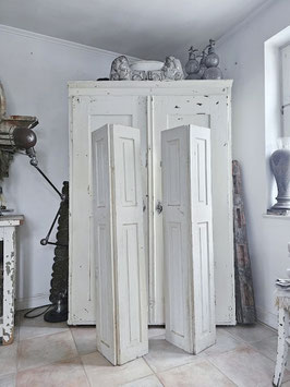 2x VERKAUFT Koc 15.12. 141cm uralter Fensterladen - alte weiße Lacke - schöne Patina