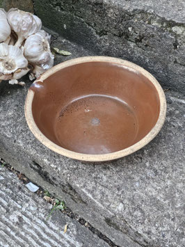 VERKAUFT Lar 09.07. antike Jatte / Sahneschüssel - dunkelbraun glasiert