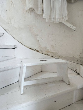sehr alter Hocker Schemel - alter Lack - shabbychic