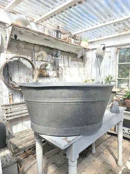 VERKAUFT Ets 26.05. 82cm uralte Badewanne dicht Pflanzwanne Kinderbadewanne Zinkwanne