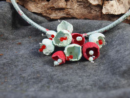 Tonblüten-Collier "Kirschmuffin"