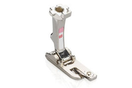 Schelp- en tricotzoomvoet #68   (2mm)