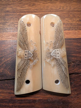 Giraffe bone Grips / Giraffe Knochen