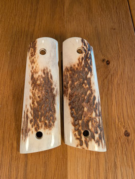 Hirschhorn / Stag Grips