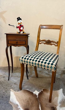 Beistellkommode im Louis XV Stil - Artikel-Nr. M018021