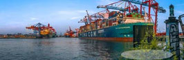 Containerschiffe  / 2708  /  3:1