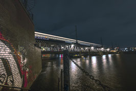 Oberhafenbrücke  /  2165