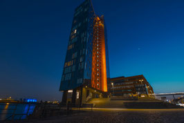 Hochhaus   /  1361