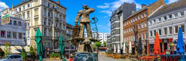 Hans Albers Statue  / 1517  /   3:1