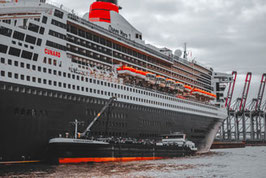 Queen Mary 2   BC  /  2320