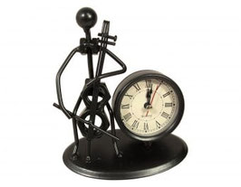Uhr mit Skulptur Cello