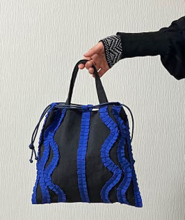 Giant Clam Drawstring bag