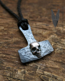 Hammer Pendant Titanium Dark Skull