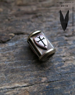 Bronze Trinity Bead ,,Shields"