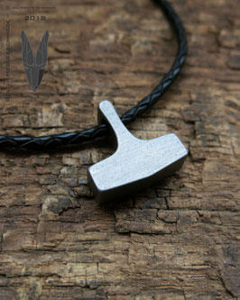 Small Hammer Pendant Titanium