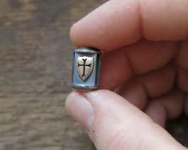 Silver Trinity Bead ,,Shields"