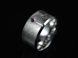 Ring "Concave Rubin" Silber