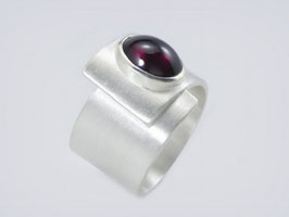 925er Silber - Ring " Garnet "