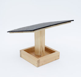 Vogel-Futterstelle
