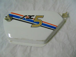 carénage de SX5 blanc en tole pour motos PEUGEOT.       EMPL Ra 6
