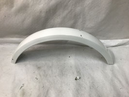 GARDE BOUE AVANT BLANC PEUGEOT    EMPL Et2