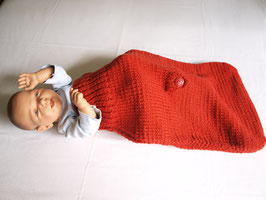 Strampelsack Fußsack für Babyschale handgestrickt reine Wolle Länge 57cm rostrot