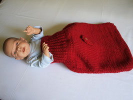 Strampelsack Fußsack für Babyschale handgestrickt reine Wolle Merino Länge 53cm dunkles rot