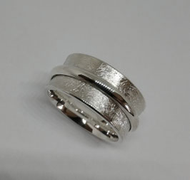Spinner Ring