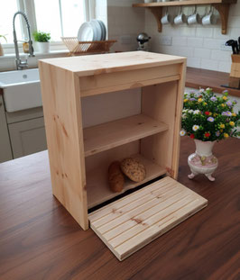 Zirbenbrotbox Sondermaß mit Schneidebrett L/T/H 40/24/48 cm.
