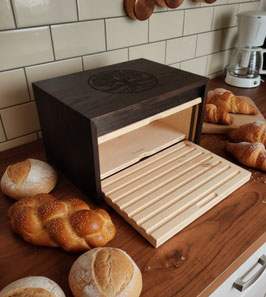 Klassische Zirbenbrotdose "Family" mit Schneidebrett