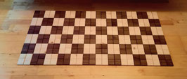 Teppich aus  Zirben- und Nussbaum. Format: B/L 60*120cm