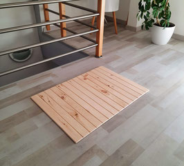 Teppich aus heimischen Zirbenholz. Format: B/L 50*70cm