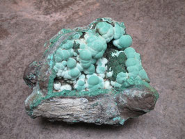 Chrysocolla op malachiet